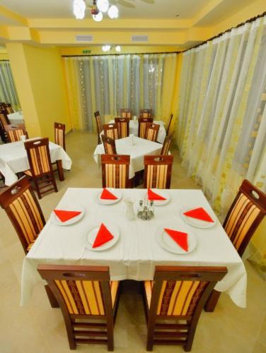 Camves Inn Sighetu Marmaţiei 외부 사진